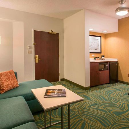 Springhill Suites By Marriott Charlotte Airport Bagian luar foto